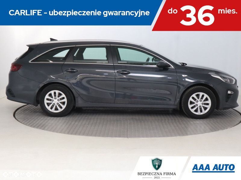 Kia Ceed - 8