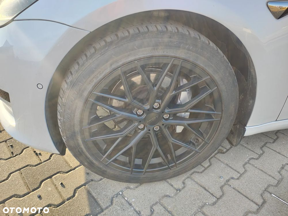 Tesla Model 3 Standard Reichweite Plus Hinterradantrieb - 8