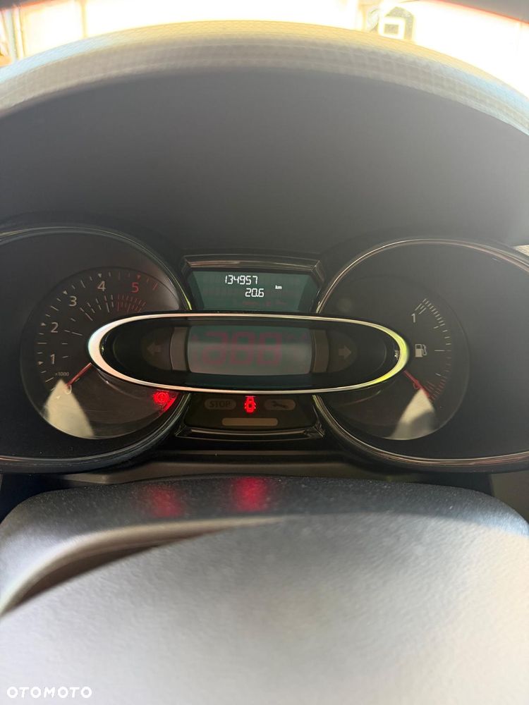 Renault Clio - 10