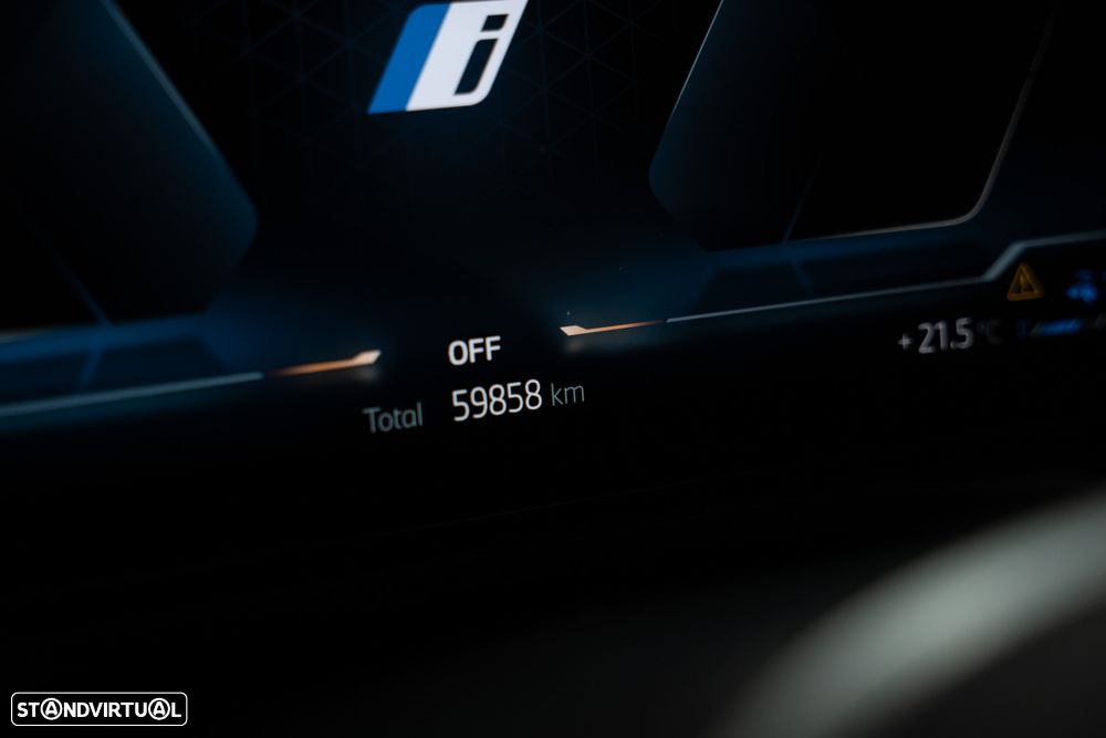 BMW 320 e Pack Desportivo M Auto - 14