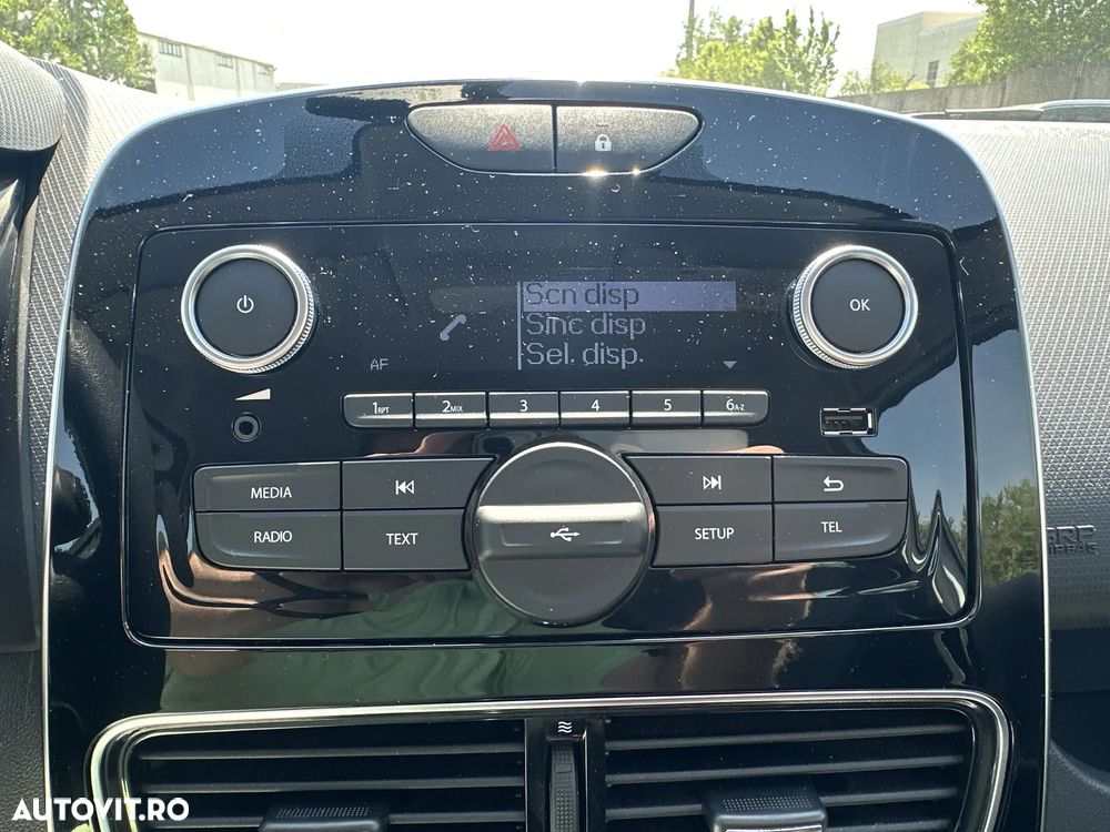 Renault Clio - 20