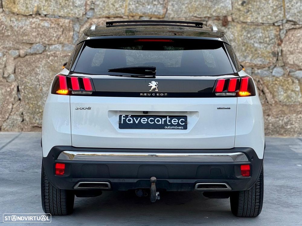 Peugeot 3008 1.2 PureTech Allure EAT6 - 22