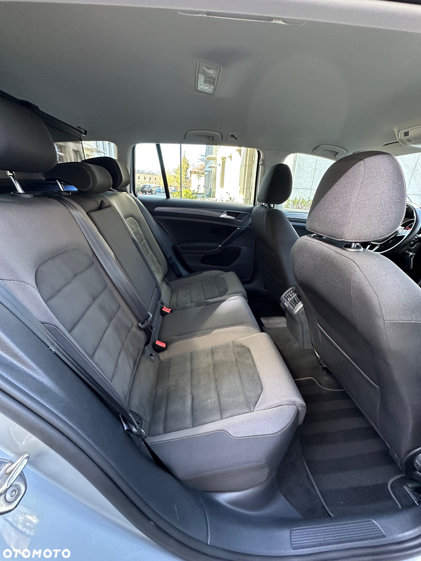 Volkswagen Golf 2.0 TDI BlueMotion Technology DSG Comfortline - 22