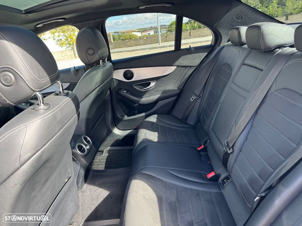 Mercedes-Benz C 300 de AMG Line - 14