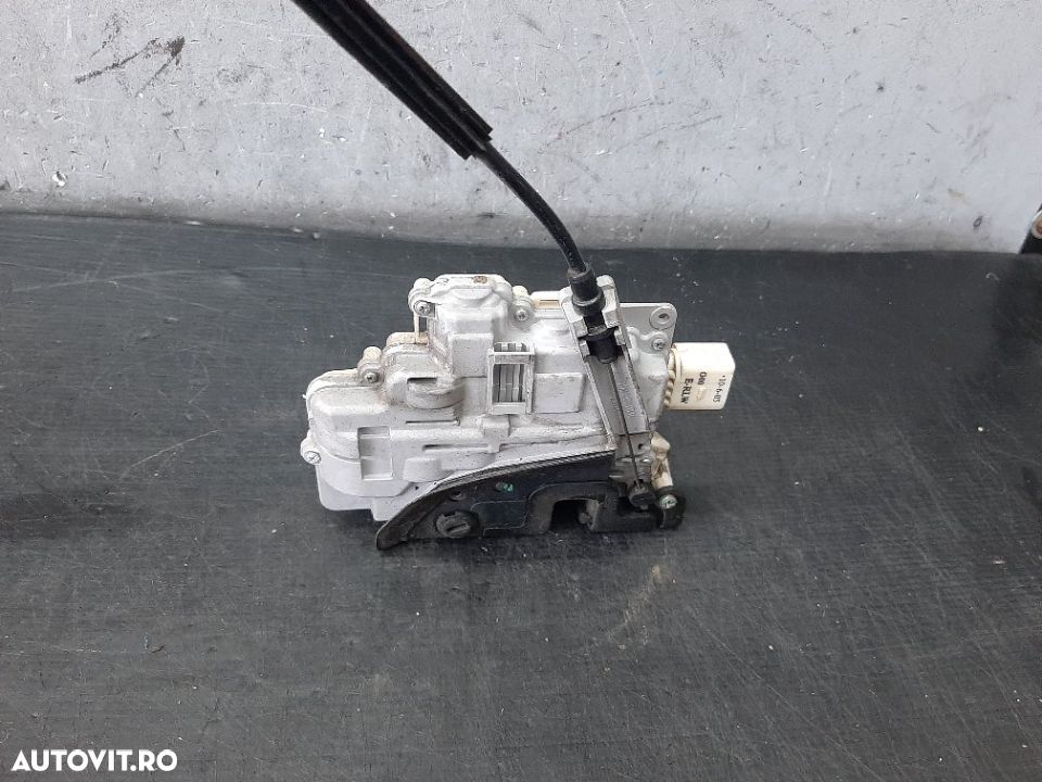 Broasca usa stanga spate seat altea 5p1 5p0839011 - 3