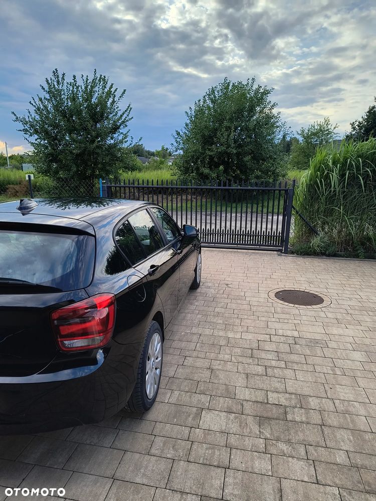 BMW Seria 1 116i - 4
