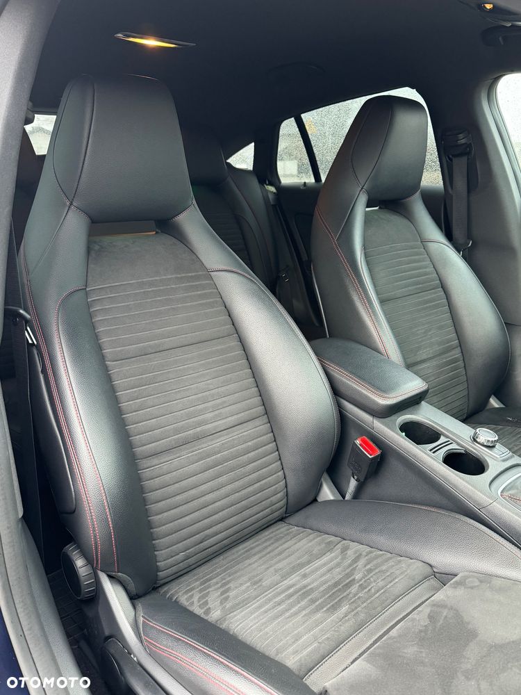 Mercedes-Benz CLA 180 AMG Line - 9