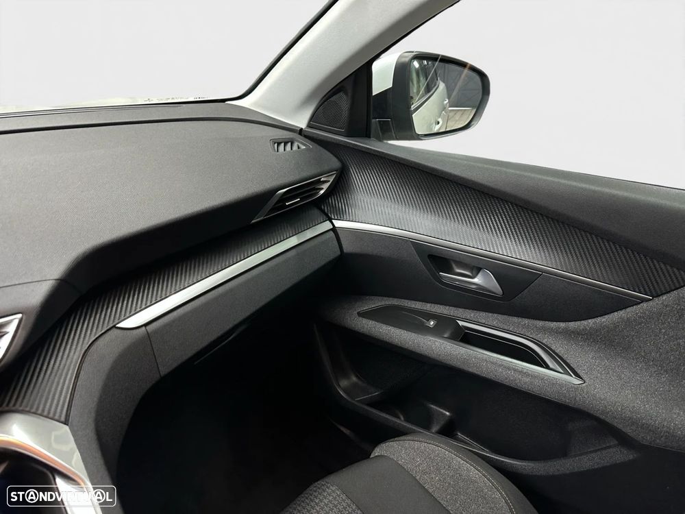 Peugeot 3008 1.5 BlueHDi Active - 15