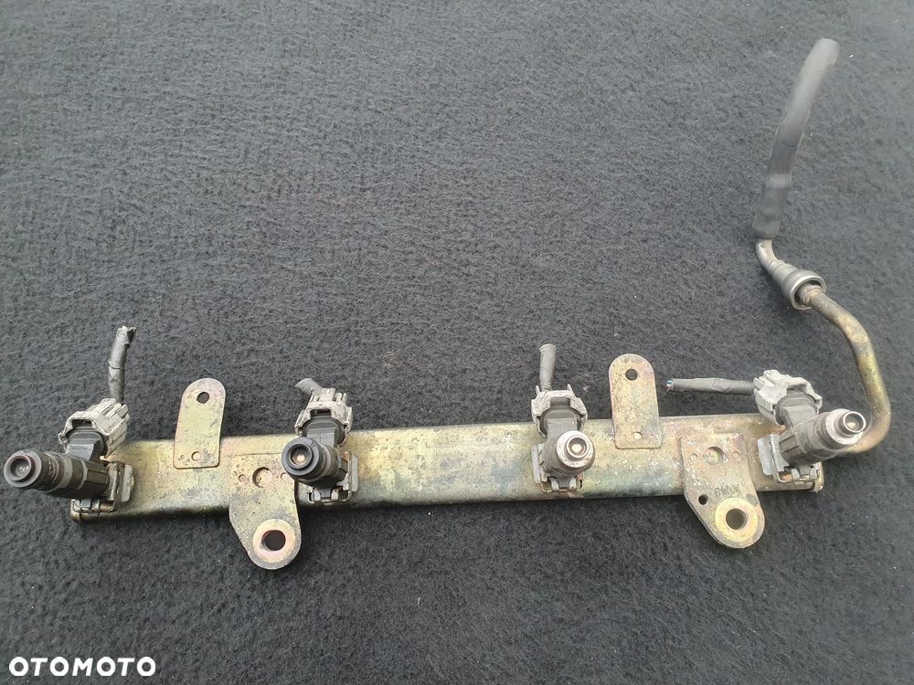 LISTWA WTRYSKOWA + WTRYSKI NISSAN X-TRAIL I 2.0 16V FBJC100 - 2