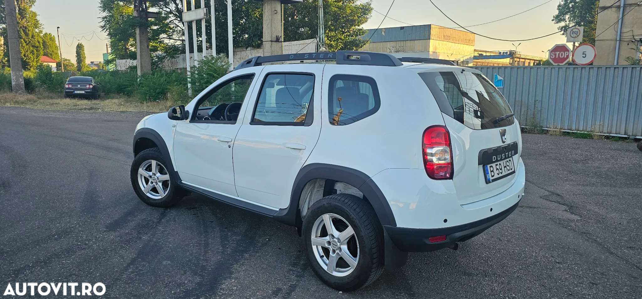 Dacia Duster 1.2 TCe 4x2 Laureate - 3