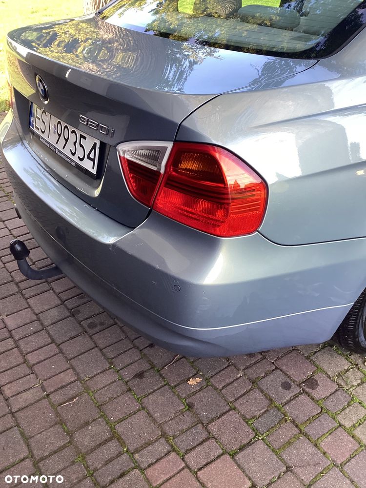 BMW Seria 3 320i - 8