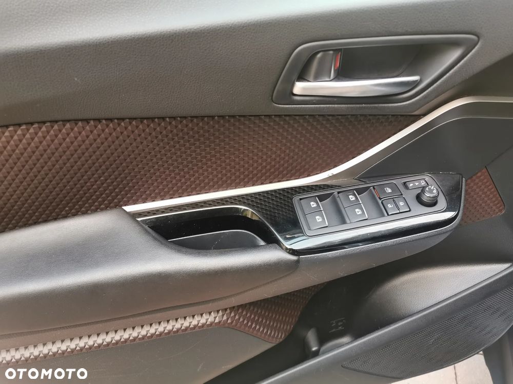 Toyota C-HR Lounge - 19