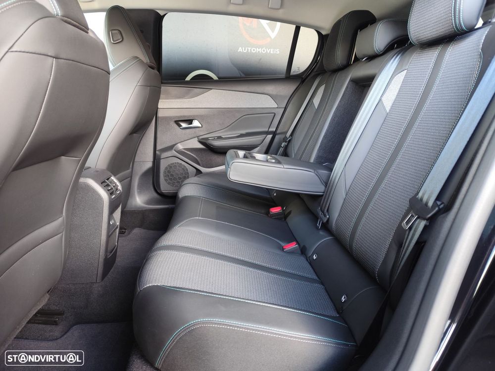 Peugeot 308 1.2 PureTech Allure EAT8 - 35
