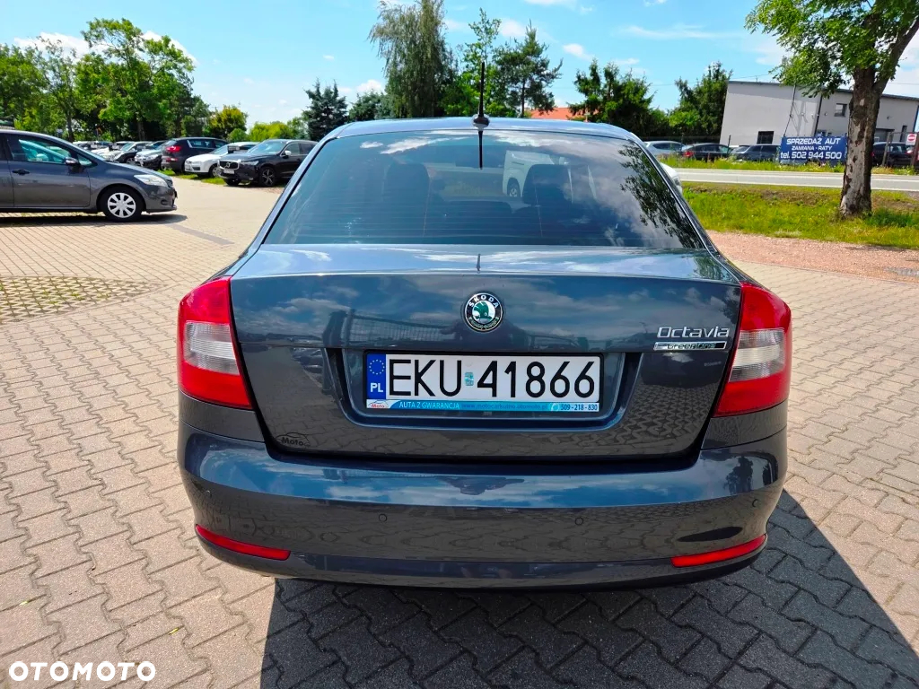 Skoda Octavia 1.6 TDI DPF Elegance Green tec - 10