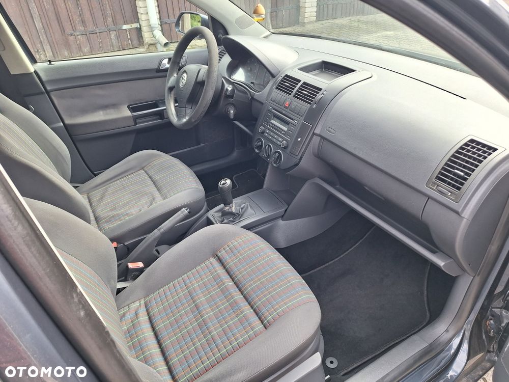 Volkswagen Polo - 7