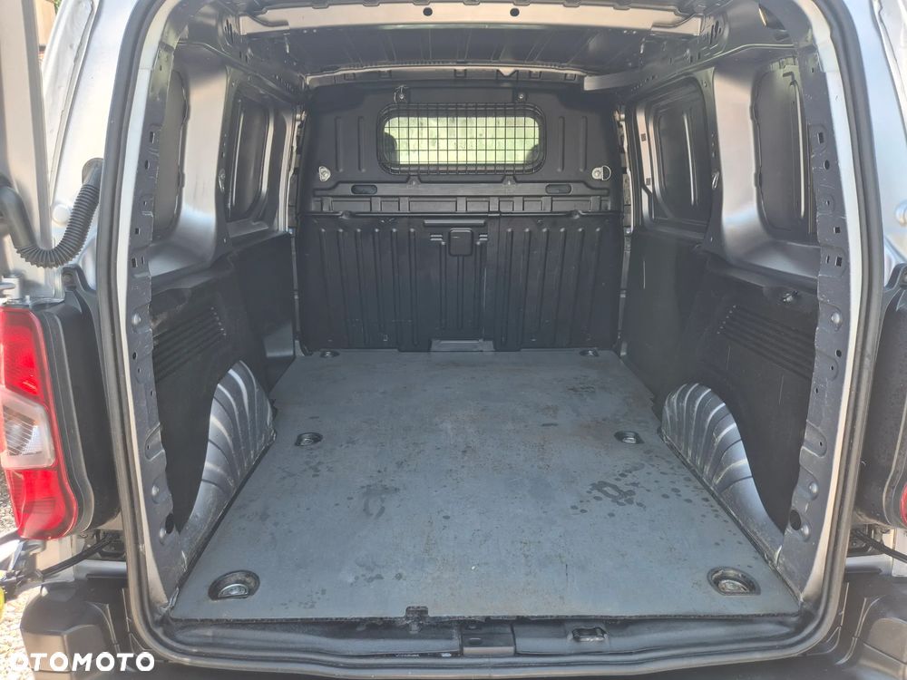 Opel COMBO - 40