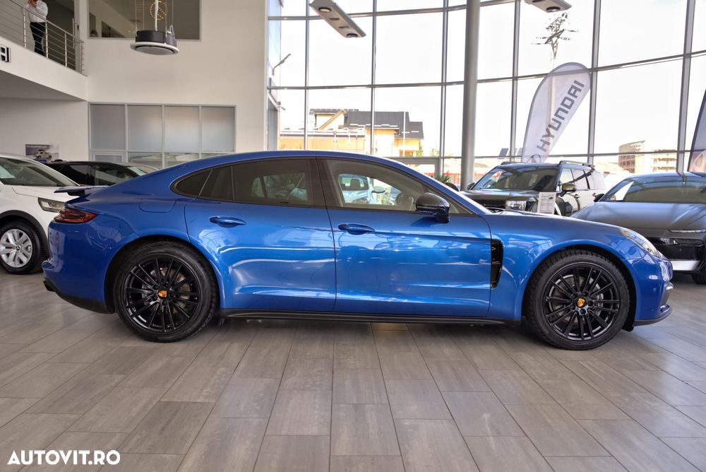 Porsche Panamera 4 - 5