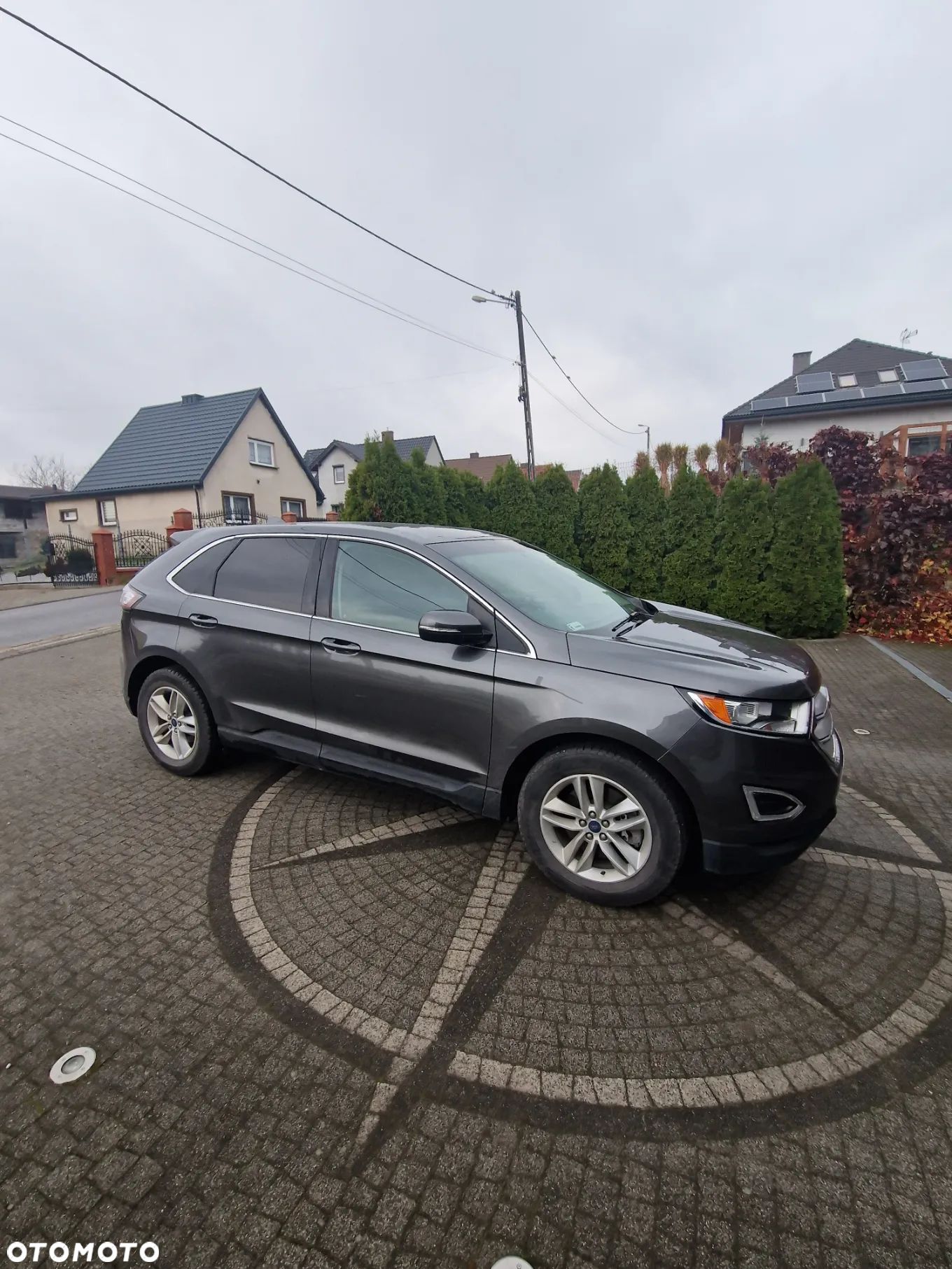 Ford Edge - 1