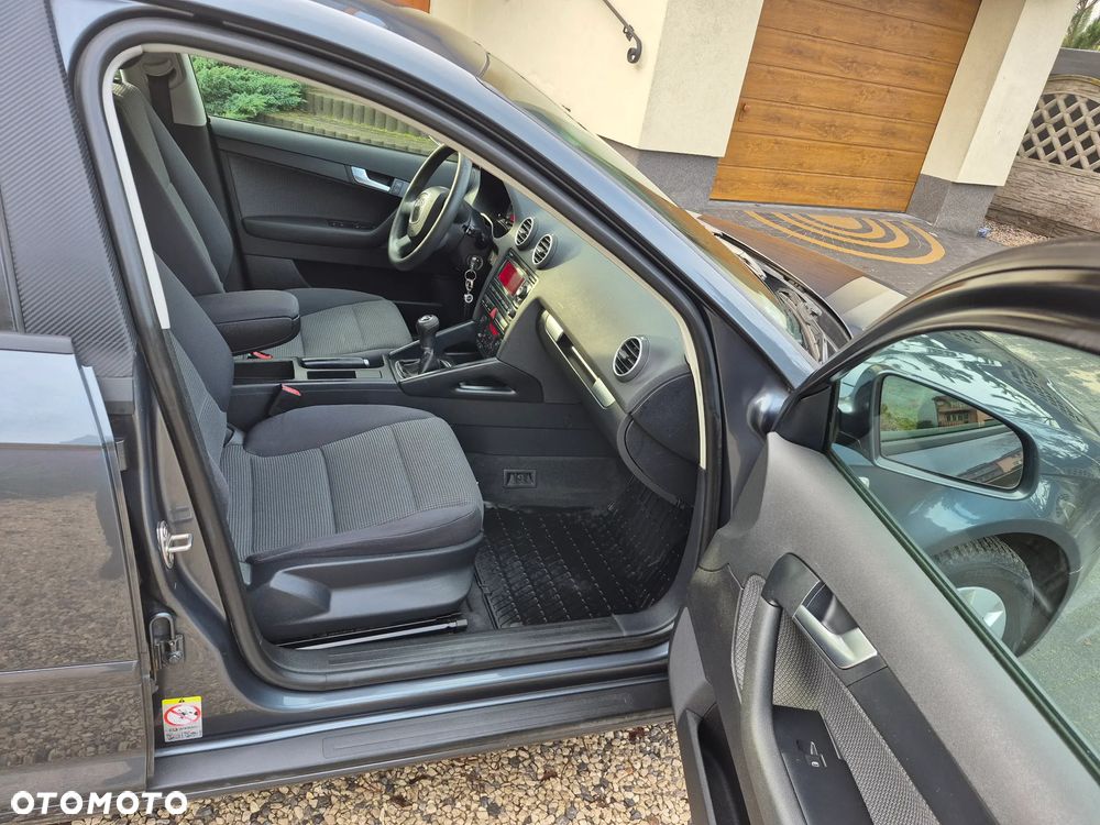Audi A3 Sportback 1.9 TDI Ambiente - 8