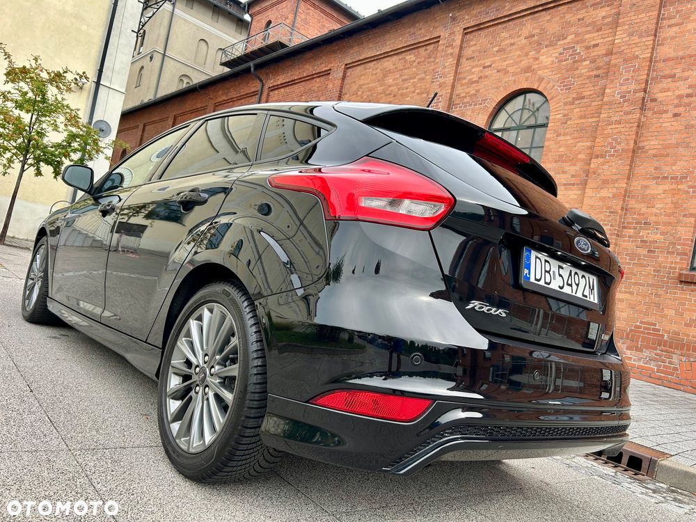 Ford Focus 1.0 EcoBoost Start-Stopp-System ST-LINE STYLE - 32