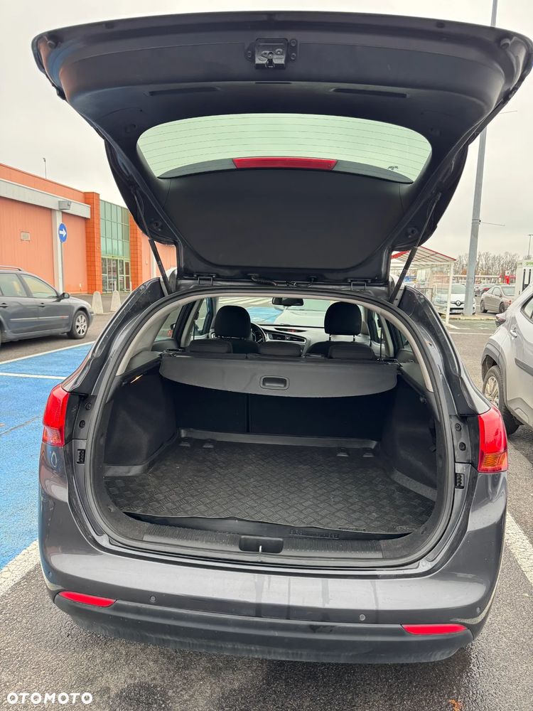 Kia Ceed 1.6 CRDi M DCT - 5