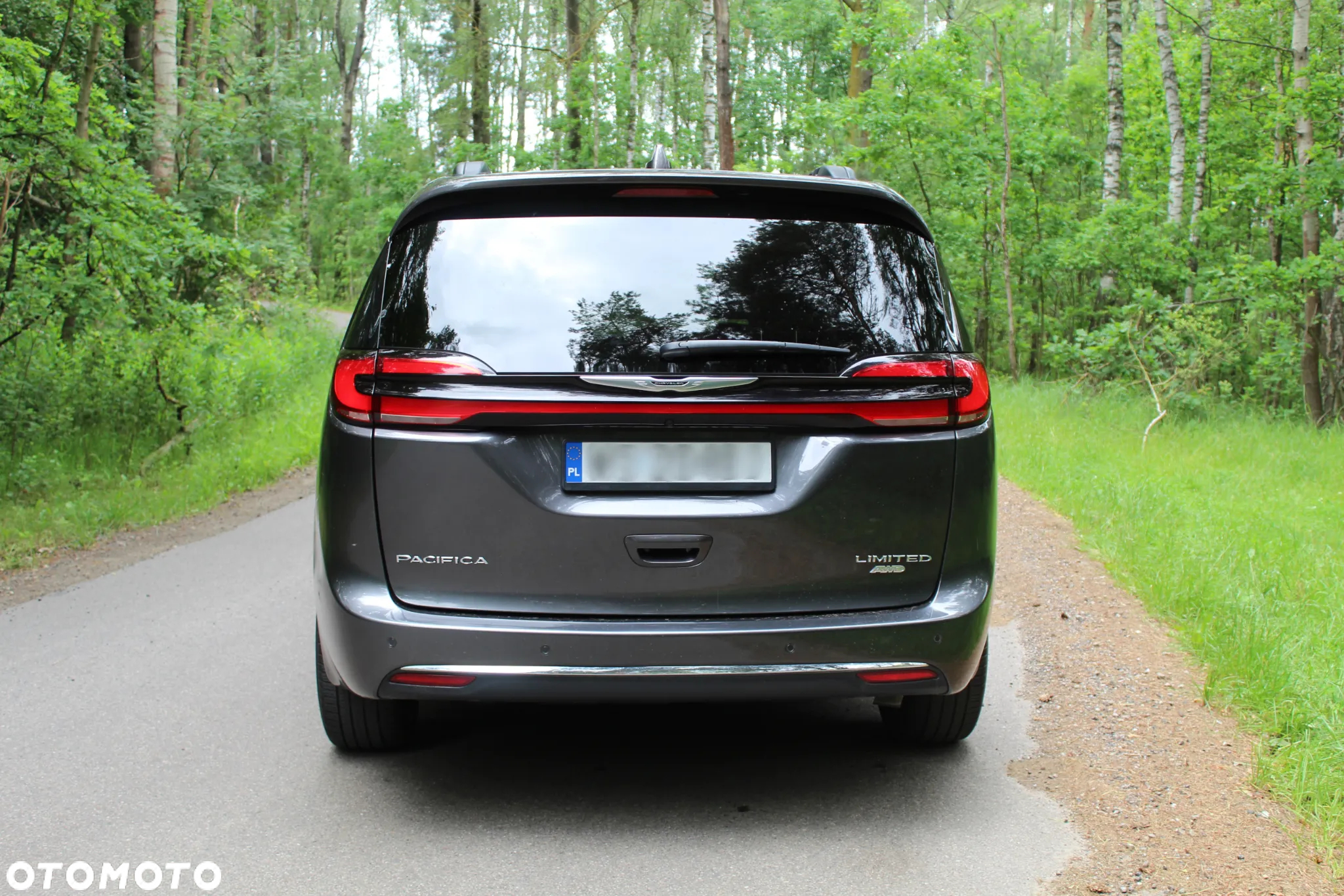 Chrysler Pacifica - 5