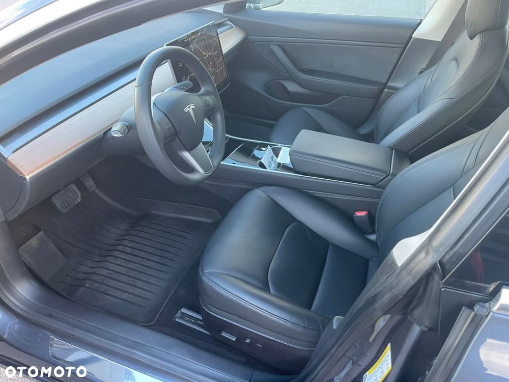 Tesla Model 3 Langstreckenbatterie Allradantrieb Dual Motor - 14