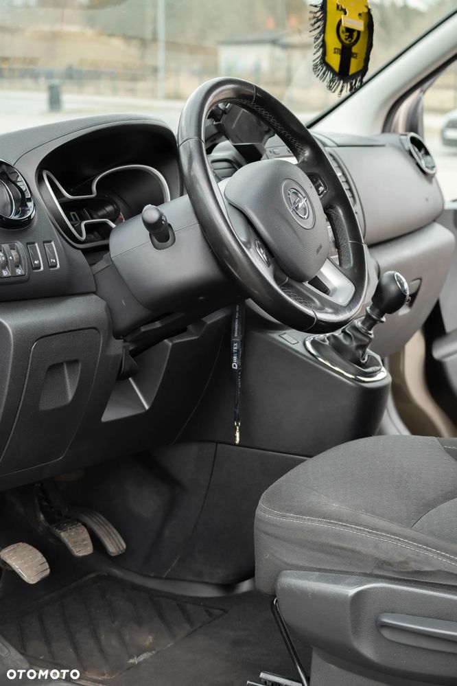 Opel Vivaro L2H1 2,9t Elegance Business - 17