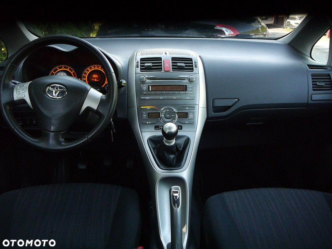 Toyota Auris 1.33 VVT-i Terra - 21