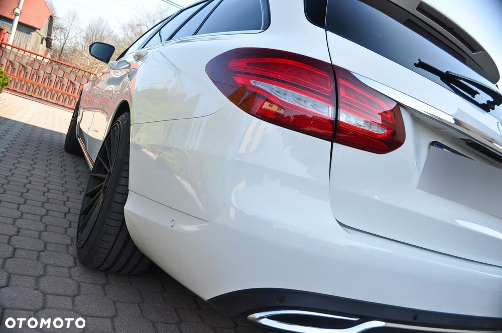 Mercedes-Benz Klasa C 200 (BlueTEC) d T AMG Line - 27