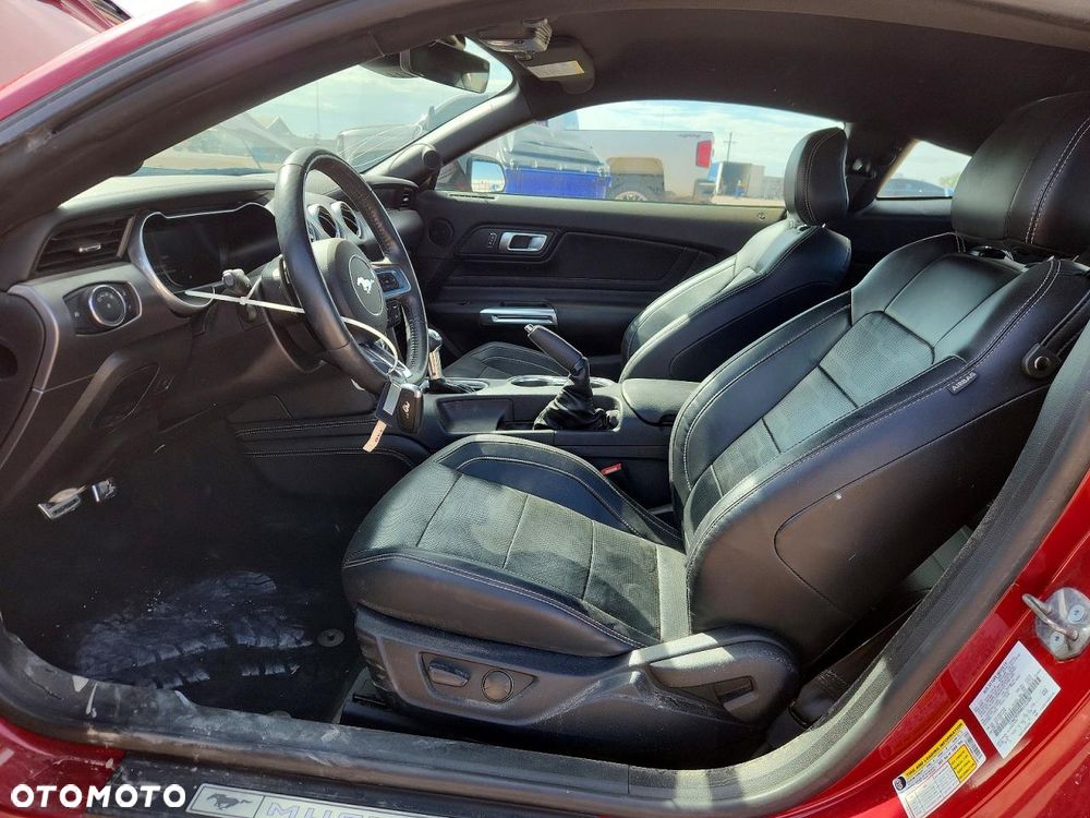 Ford Mustang 2.3 Eco Boost - 8
