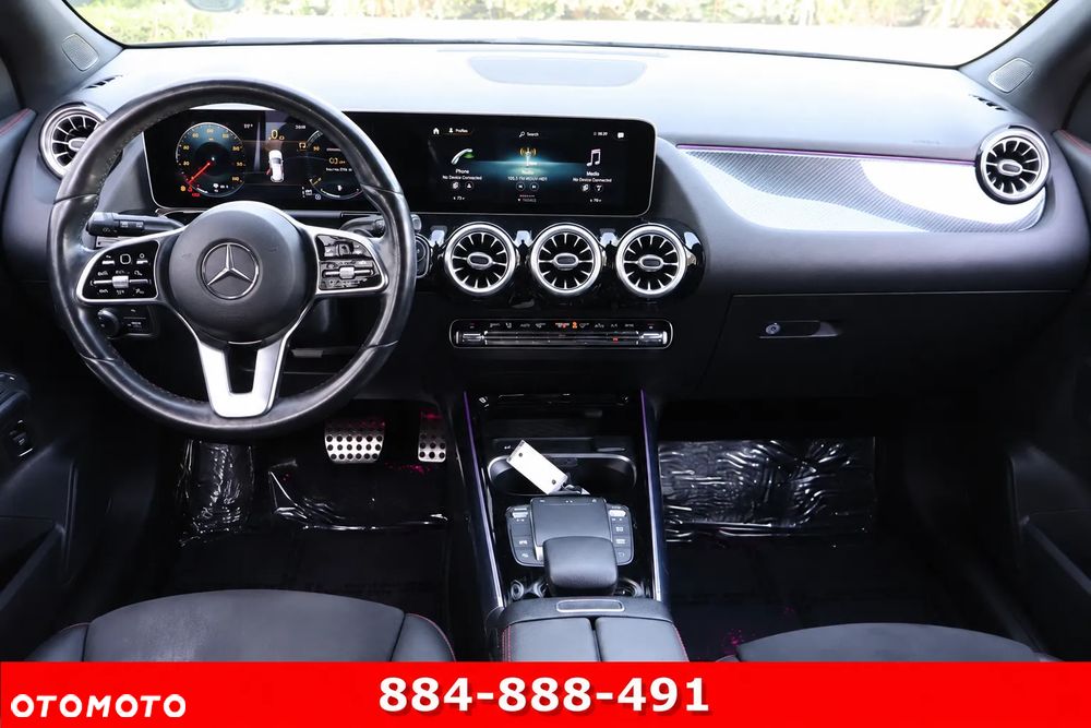 Mercedes-Benz GLA - 3