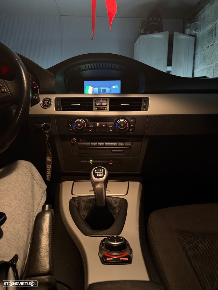 BMW 318 d DPF Touring Edition Exclusive - 5