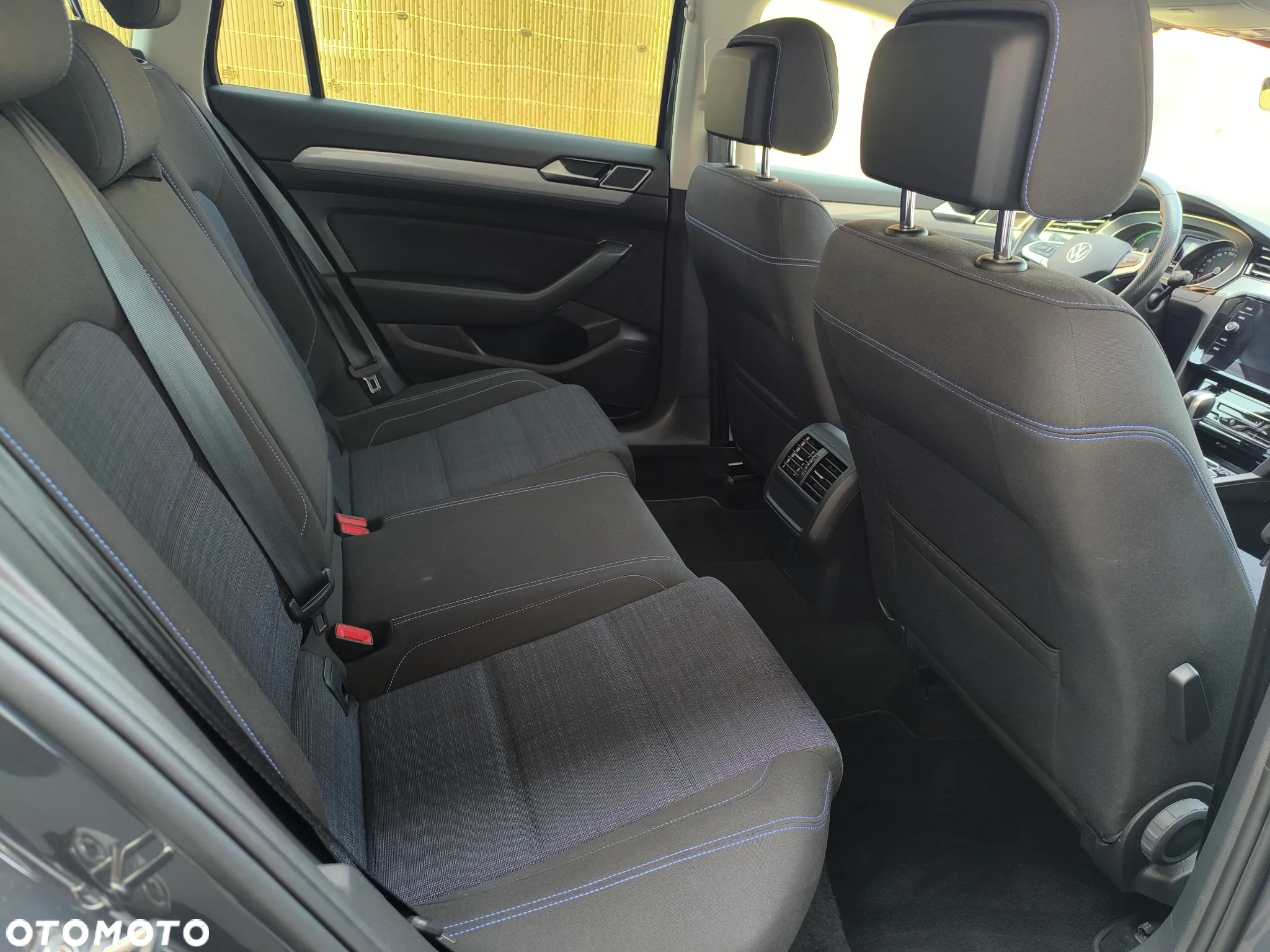 Volkswagen Passat Variant 1.4 TSI ACT (BMT) DSG Comfortline - 15