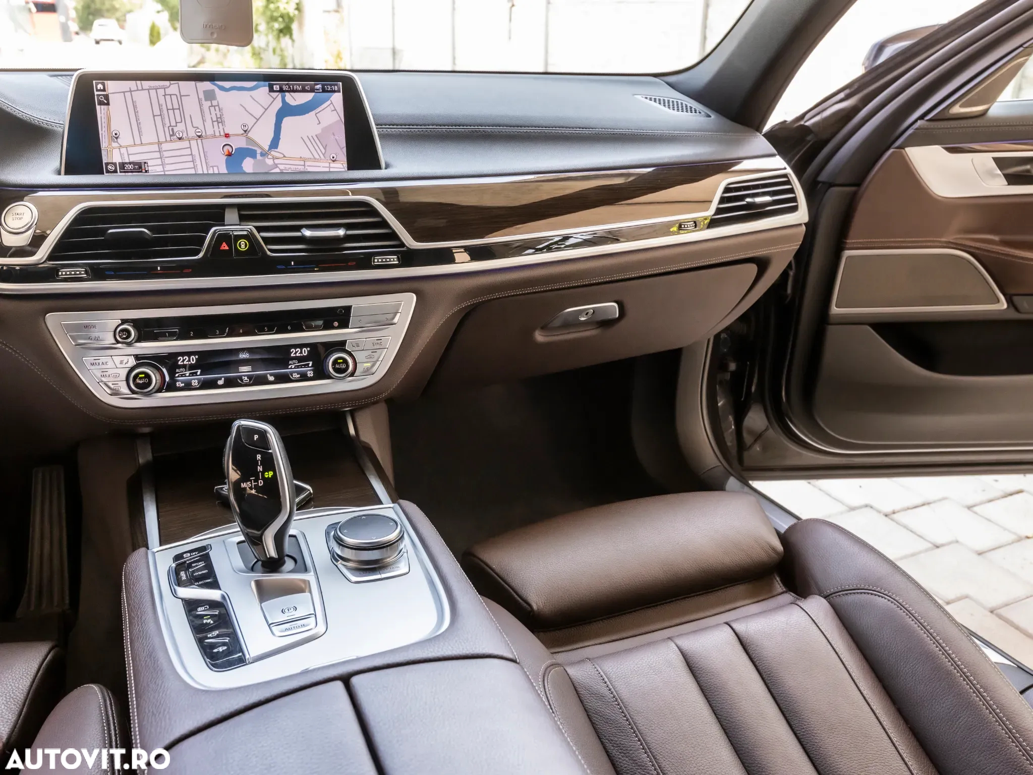 BMW Seria 7 745Le xDrive AT PHEV - 20
