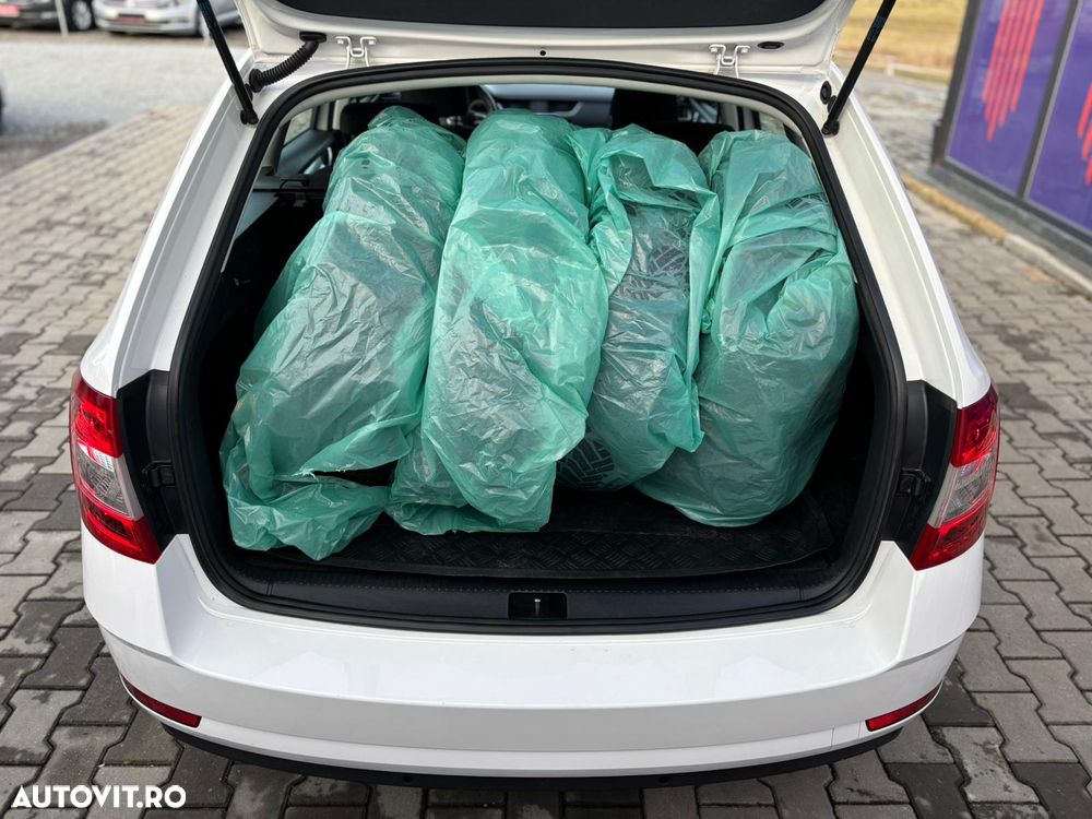 Skoda Octavia 1.6 TDI Ambition - 9