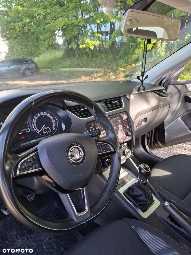 Skoda Octavia 1.4 TSI Ambition - 14