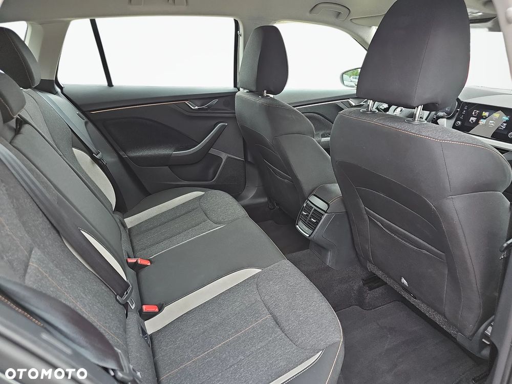 Skoda Scala 1.0 TSI Selection DSG - 11
