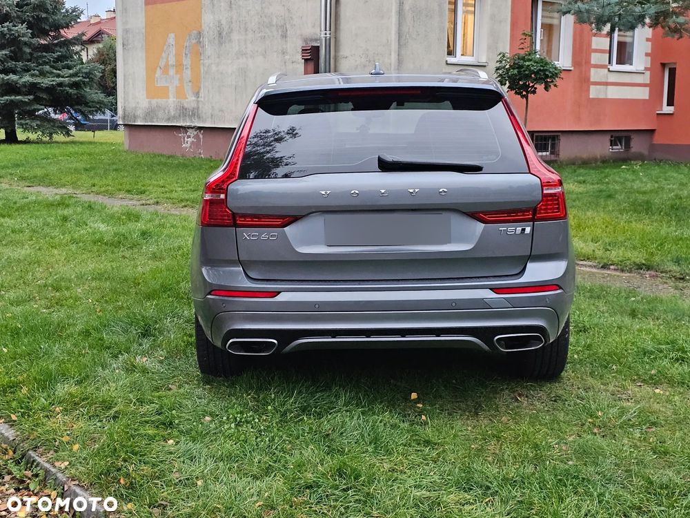 Volvo XC 60 T5 GPF AWD R-Design - 5