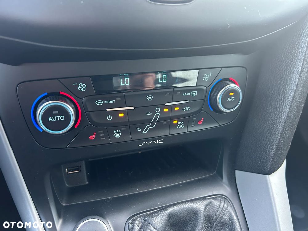 Ford Focus 1.0 EcoBoost Gold X (Edition) - 28