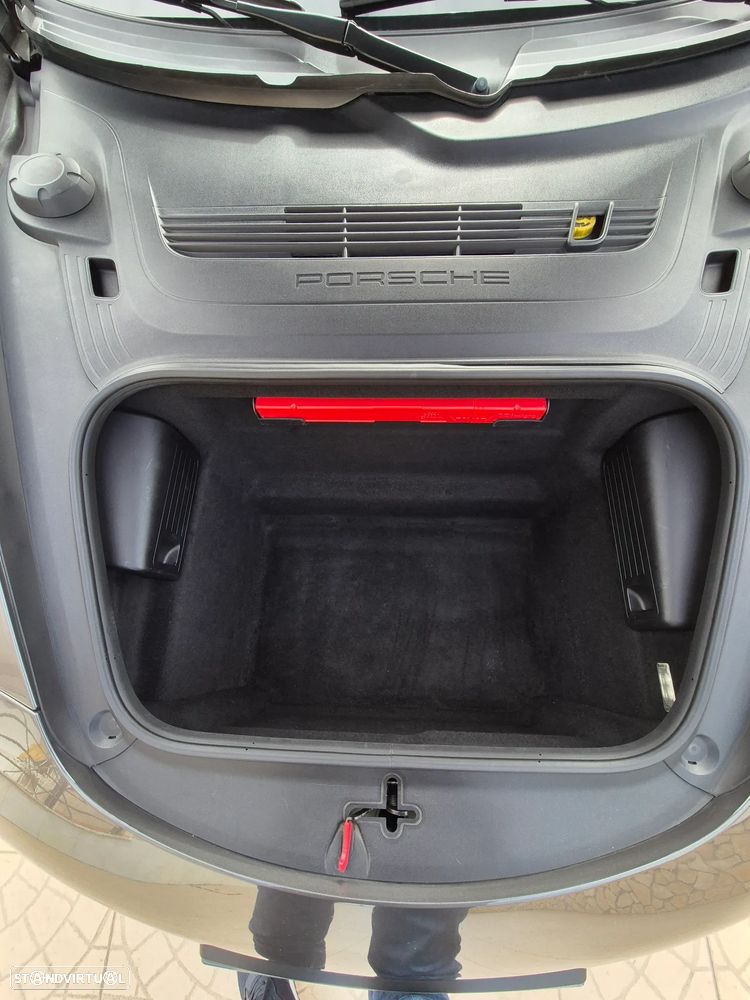 Porsche 911 Série F - 7