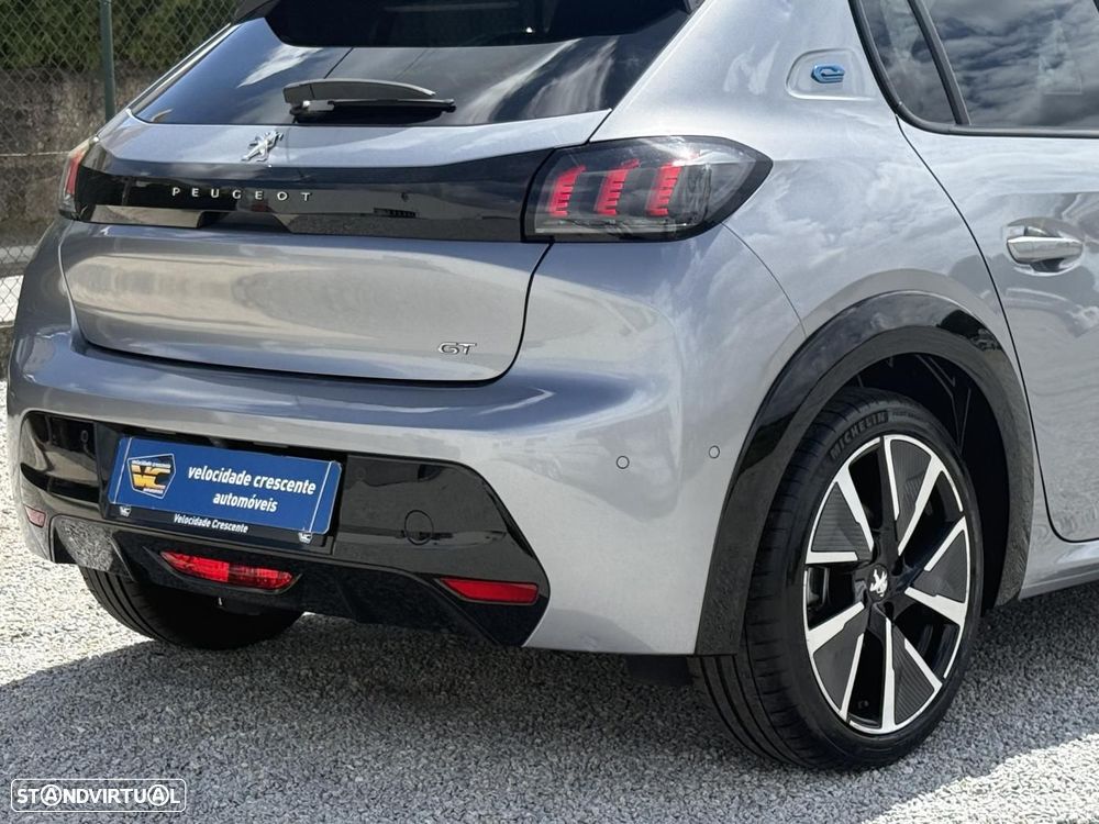 Peugeot e-208 50 kWh GT - 11