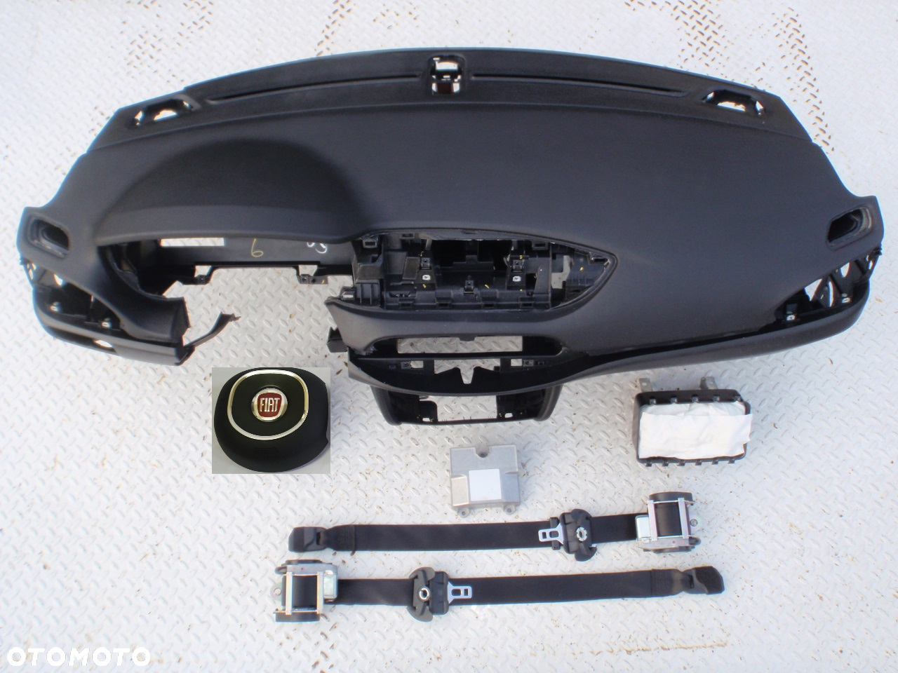 FIAT TIPO LIFT PODUSZKA POWIETRZNA KIEROWCY AIRBAG ORYGINAŁ DESKA PASY PAS USA KANADA EU NOWA NEW NEU NEV Raz2 - 9