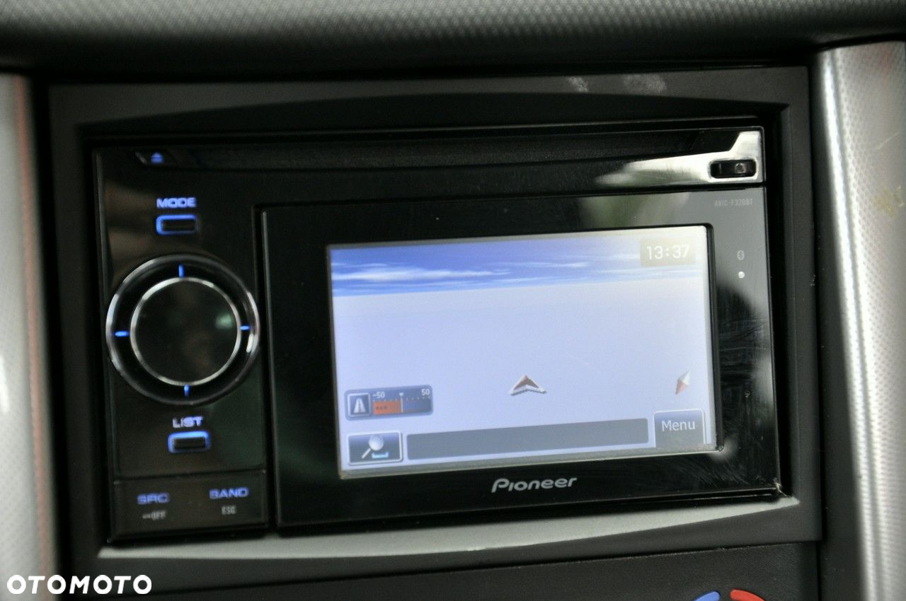 Peugeot 207 - 8