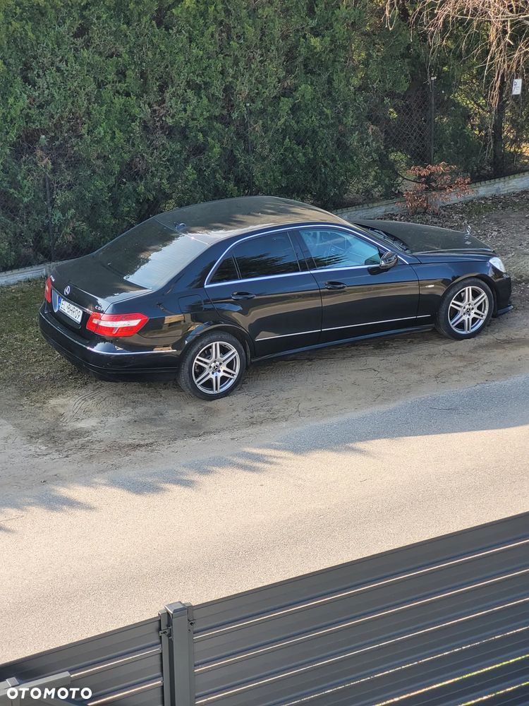 Mercedes-Benz Klasa E 250 CDI DPF BlueEFFICIENCY Automatik Elegance - 5
