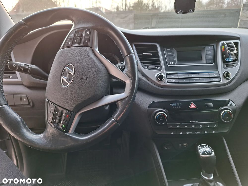 Hyundai Tucson 1.6 GDI BlueDrive Comfort 2WD - 9