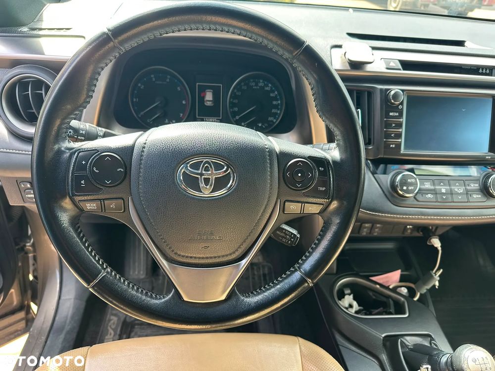 Toyota RAV4 2.0 D-4D Prestige 4x2 - 11