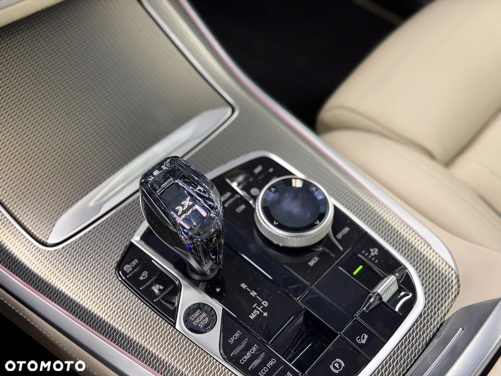 BMW X5 xDrive40d mHEV - 15