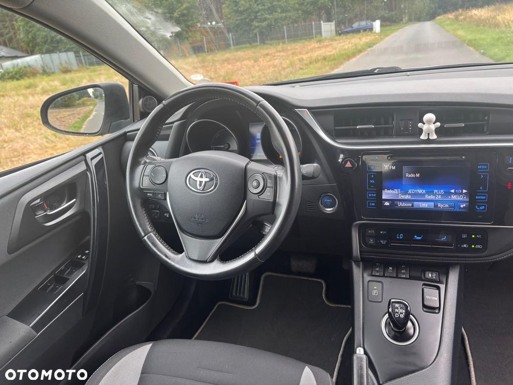 Toyota Auris 1.8 HSD Luna - 25