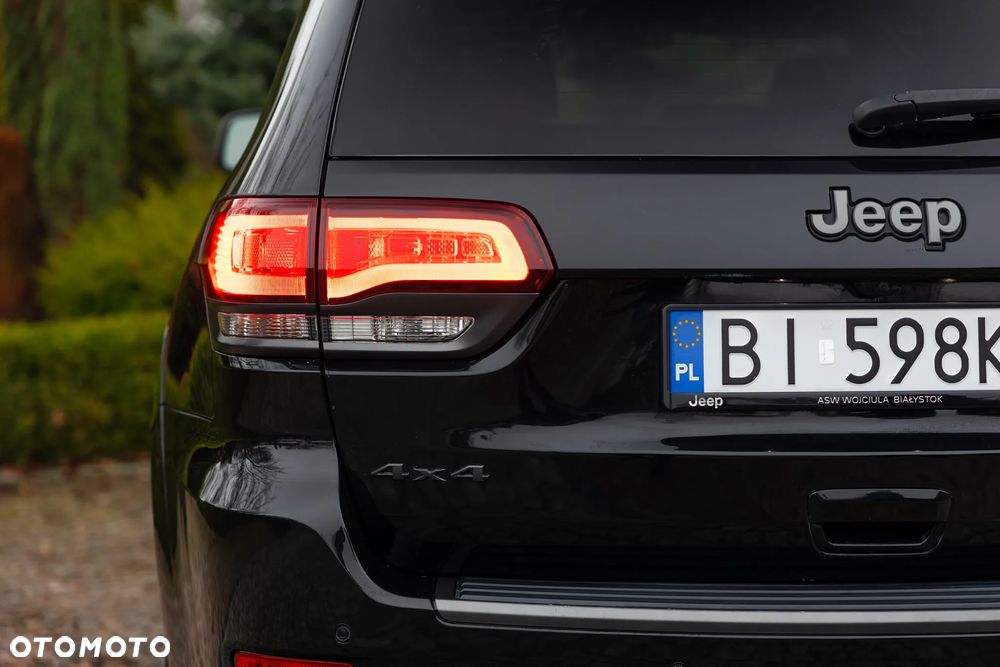 Jeep Grand Cherokee - 13